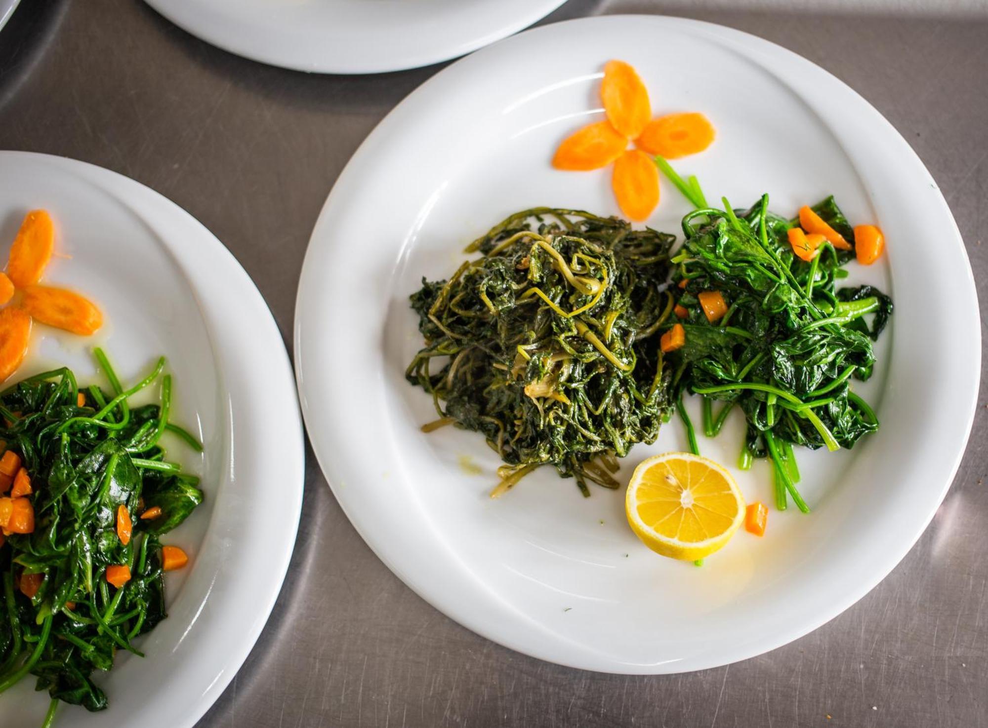 Hotel Restaurant Emblema Petrele 外观 照片