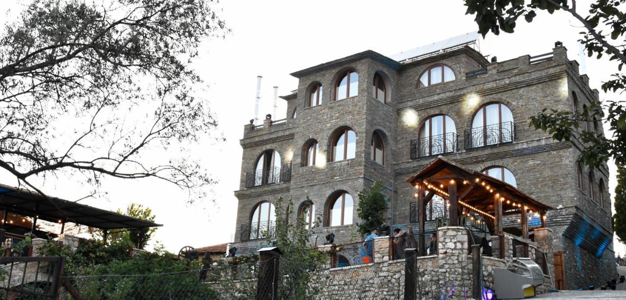 Hotel Restaurant Emblema Petrele 外观 照片